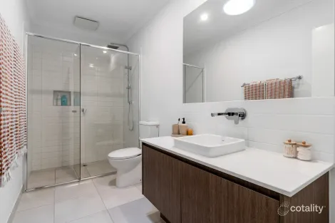 Property photo of 6 Wineglass Walk Carrum Downs VIC 3201