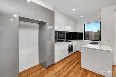 Property photo of 2/61 McMurray Crescent Hoppers Crossing VIC 3029