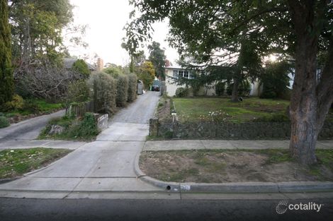 10 Mariana Ave, Croydon South, VIC 3136