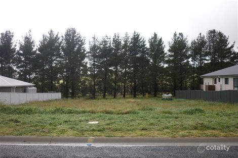 22 Johnston Cres, Blayney, NSW 2799