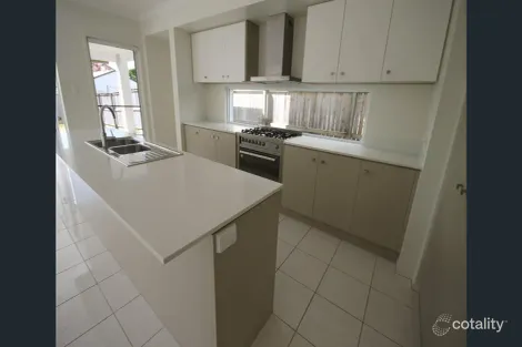 Property photo of 44 Gatling Road Cannon Hill QLD 4170