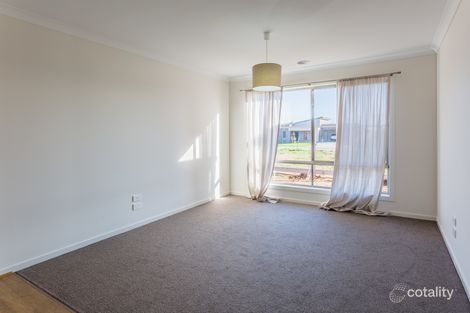 Property photo of 22 Maker Parade Echuca VIC 3564