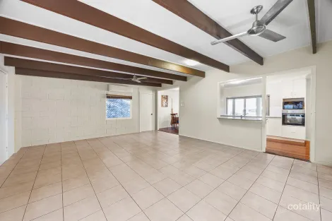 Property photo of 8 Warren Street West Gladstone QLD 4680