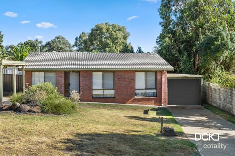 1/2 Tenzing Ct, Strathdale, VIC 3550