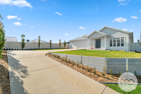 12 Willie Ploma Pl, Gobbagombalin, NSW 2650