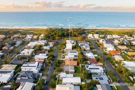 Property photo of 90 Lapoinya Crescent Warana QLD 4575