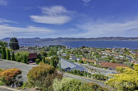 Property photo of 14 Broadwaters Parade Sandy Bay TAS 7005