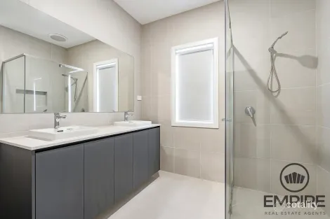 Property photo of 485 Heather Grove Clyde North VIC 3978