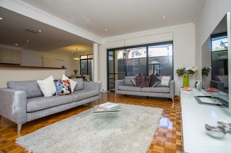 Property photo of 28 Burns Street North Fremantle WA 6159