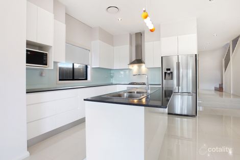 Property photo of 2/26 Marsden Road St Marys NSW 2760