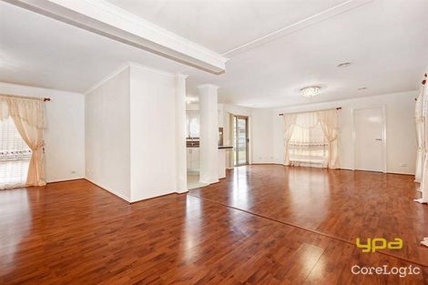 Property photo of 18 Pickersgill Crescent Roxburgh Park VIC 3064