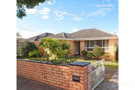 76 Railway Pde, Seaford, VIC 3198
