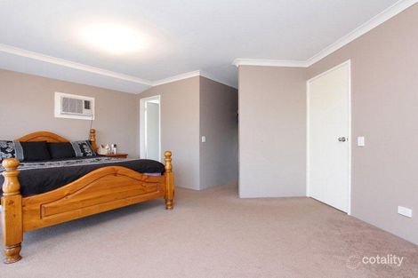 Property photo of 9 Pinewood Walk Canning Vale WA 6155