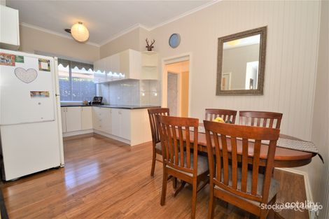 Property photo of 17 Hamilton Crescent Wangaratta VIC 3677