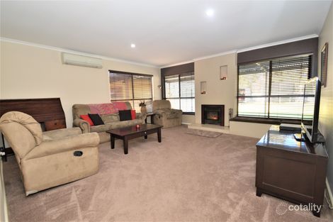 Property photo of 17 Hamilton Crescent Wangaratta VIC 3677