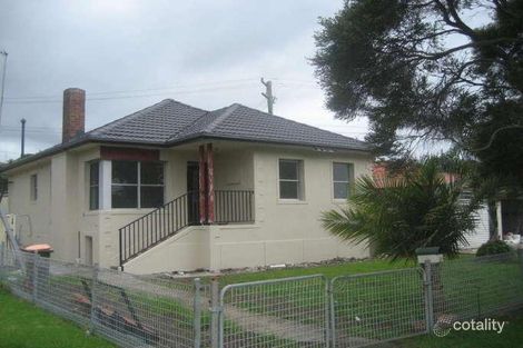 2 Lee St, Warrawong, NSW 2502