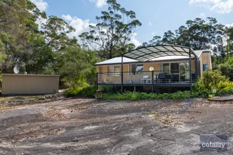 2/1 Maraveen Pl, Ocean Beach, WA 6333