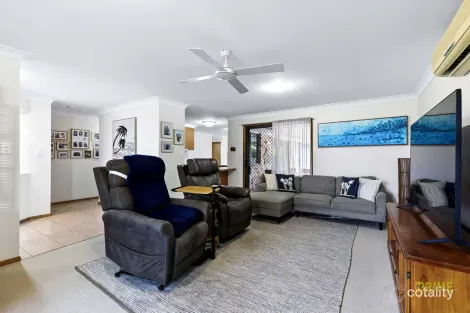Property photo of 18 Hyperno Road Point Vernon QLD 4655