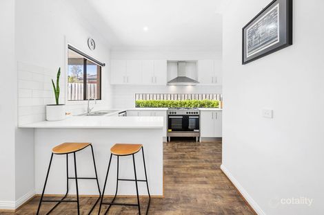 Property photo of 36 Jasmine Crescent Ballan VIC 3342