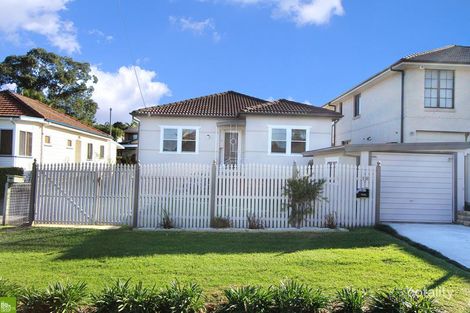 Property photo of 18 Grasmere Street Mount Saint Thomas NSW 2500
