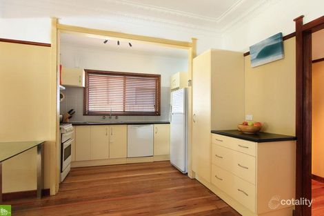 Property photo of 18 Grasmere Street Mount Saint Thomas NSW 2500
