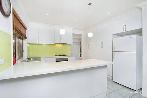 Property photo of 82 Glenbruar Drive Hillside VIC 3037
