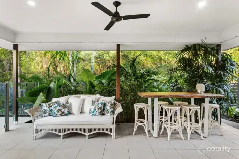 Property photo of 8 Oakleaf Close Tewantin QLD 4565