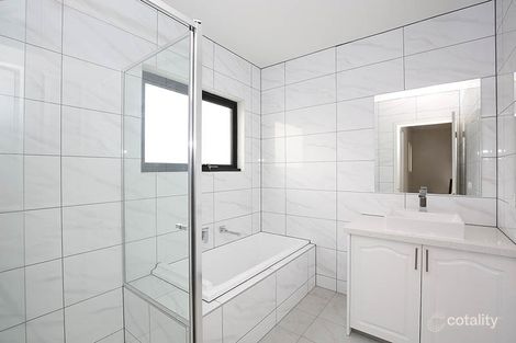 Property photo of 3/10 Boronia Grove Doncaster East VIC 3109