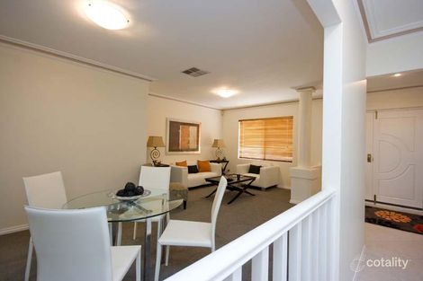 Property photo of 6 Silvergum Close Stirling WA 6021
