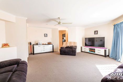 Property photo of 12 Hitchcock Court Kepnock QLD 4670
