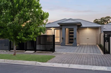 13 Cedar Ave, Greenacres, SA 5086