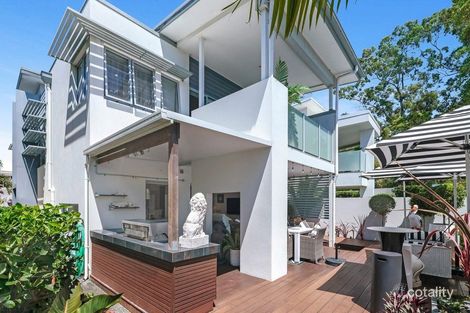 4 Tashey Ct, Bundall, QLD 4217