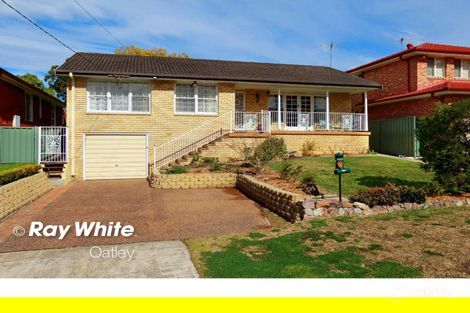 Property photo of 16 Waterside Parade Peakhurst Heights NSW 2210