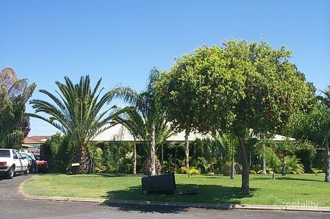 19 Morago Cres, Cloverdale, WA 6105