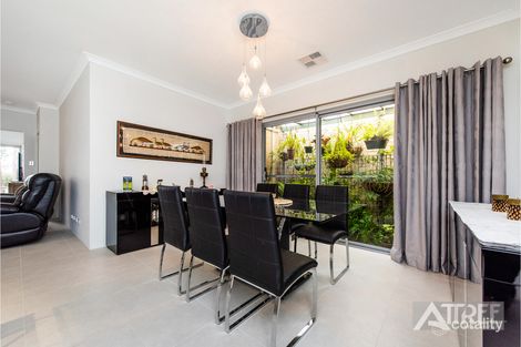 Property photo of 7 Isla Place Piara Waters WA 6112