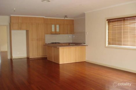 Property photo of 19 Willandra Loop Caroline Springs VIC 3023