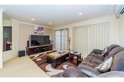 Property photo of 15 Matthews Crescent Pimpama QLD 4209