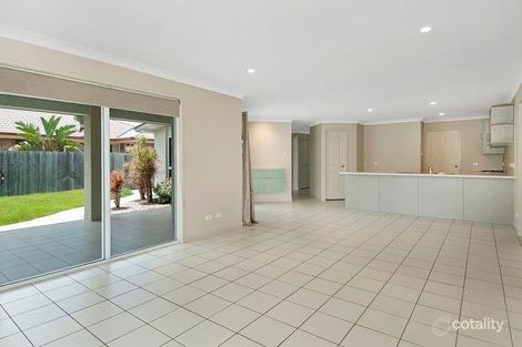 Property photo of 14 Hilltop Crescent Flagstone QLD 4280