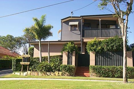 24 Prospect Tce, St Lucia, QLD 4067