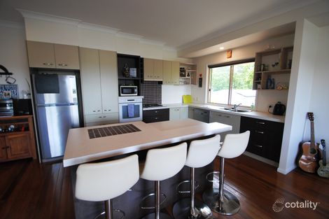 Property photo of 4 Parkhaven Close Coes Creek QLD 4560