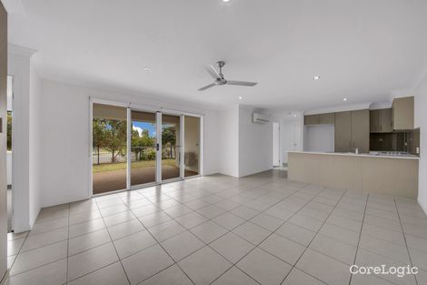 Property photo of 2/32 Seagull Boulevard Kirkwood QLD 4680