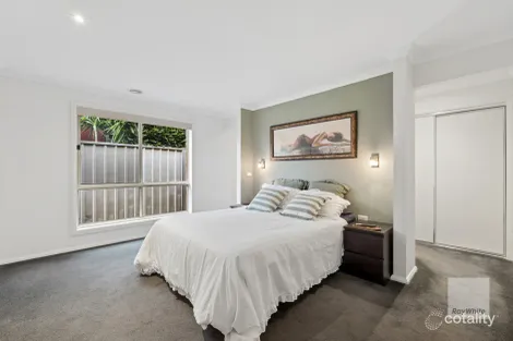 Property photo of 37 Speargrass Drive Hillside VIC 3037