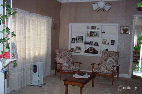 Property photo of 28 Radius Street Wynnum QLD 4178