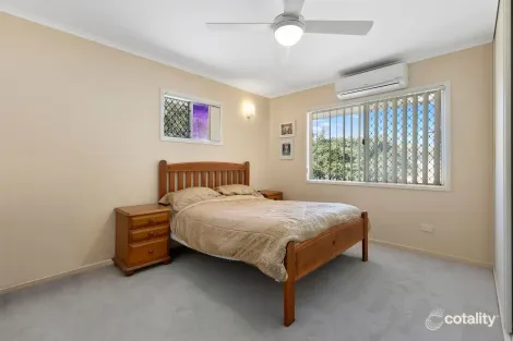 Property photo of 28 Natasha Street Wynnum West QLD 4178