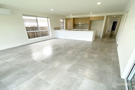 Property photo of 3 Selwyn Avenue Park Ridge QLD 4125