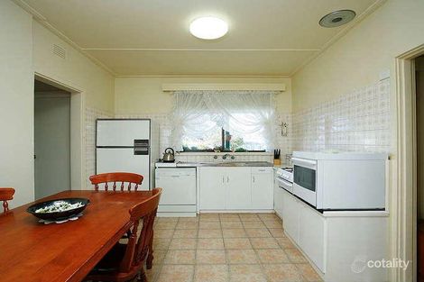 Property photo of 4 Vine Street Braybrook VIC 3019