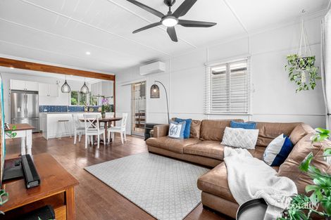 Property photo of 35 Ure Street Wynnum QLD 4178