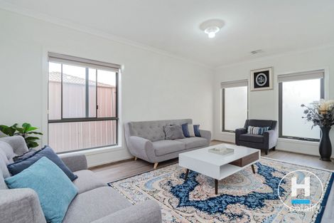 Property photo of 128 Grevillea Street Craigieburn VIC 3064