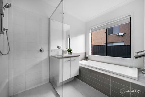 Property photo of 129 Kinglake Drive Manor Lakes VIC 3024