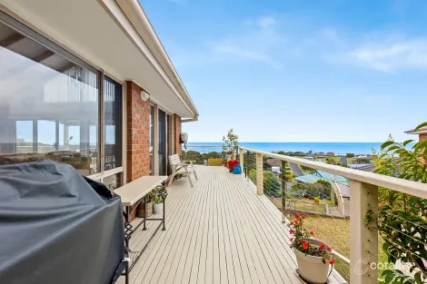 Property photo of 21 Dawn Parade Kianga NSW 2546